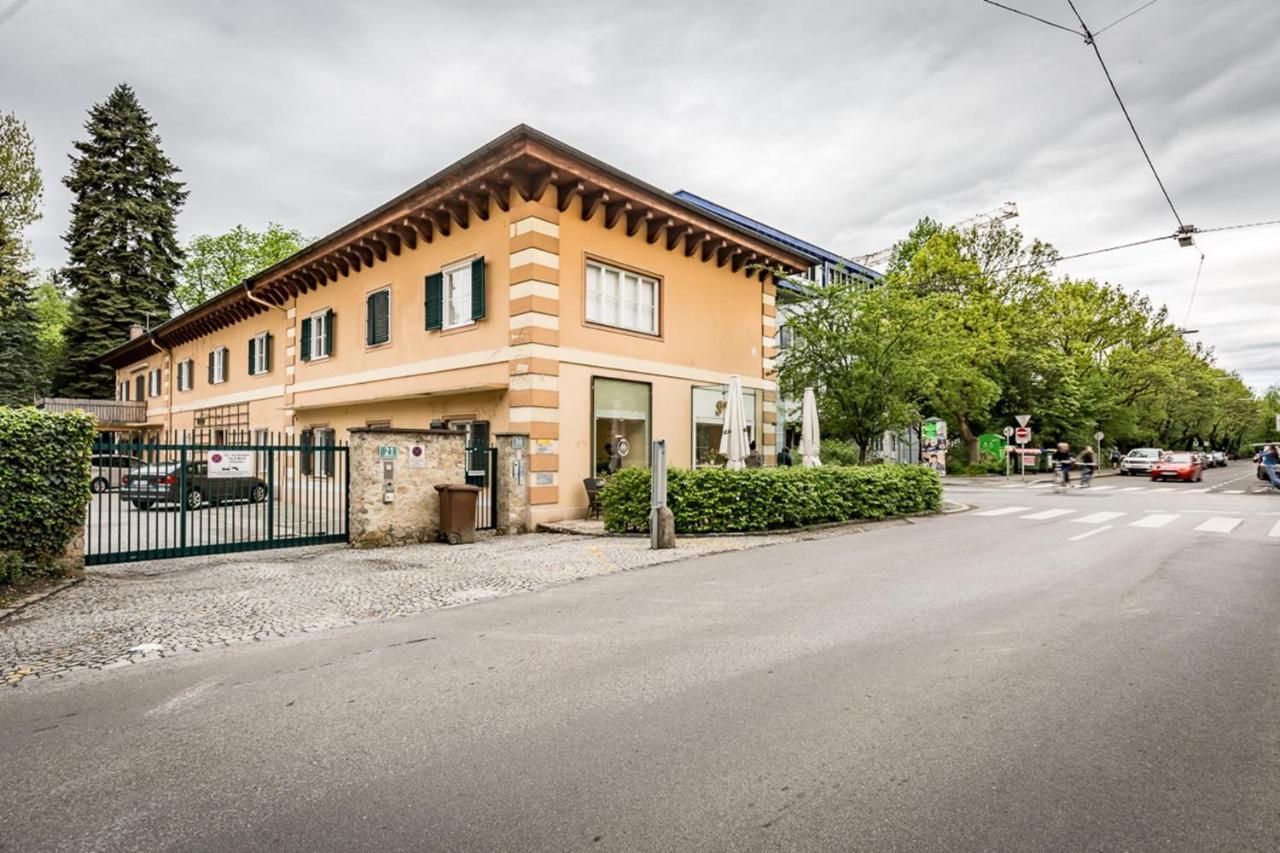 Yellow Flat By Grazrentals With Best Location & Free Parking Kültér fotó